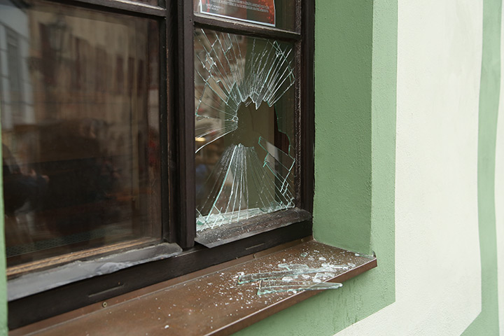 A2B Glass are able to board up broken windows while they are being repaired in Cottingham.